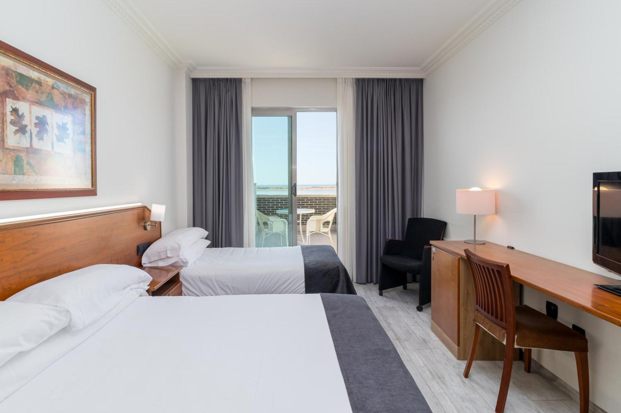 Hotel Milagros Golf Могро Экстерьер фото