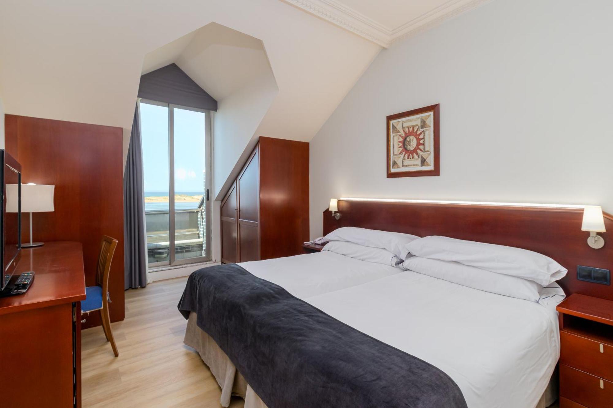 Hotel Milagros Golf Могро Экстерьер фото
