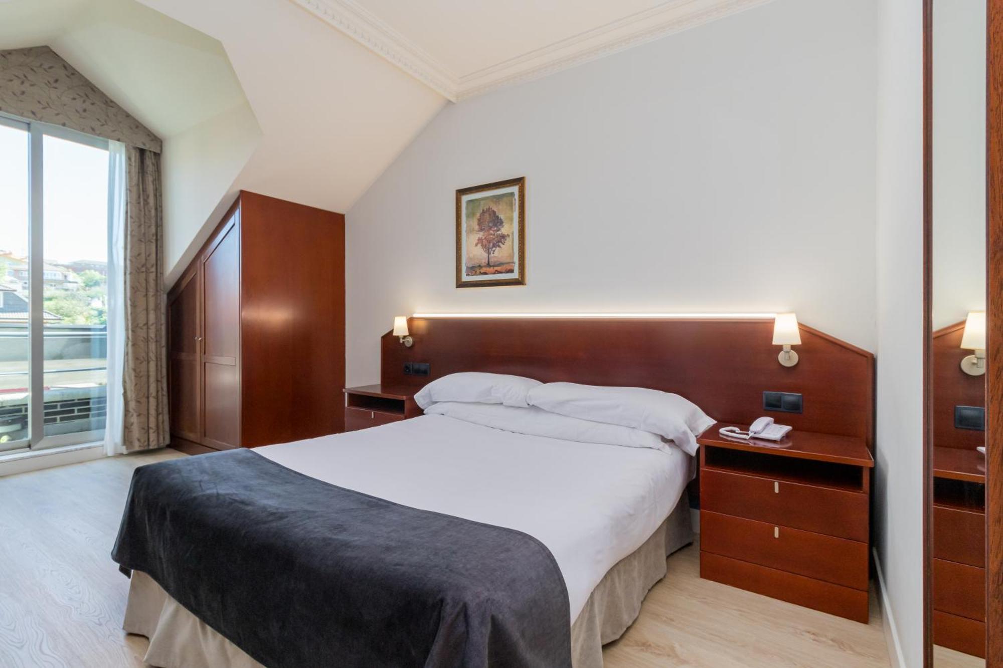 Hotel Milagros Golf Могро Экстерьер фото