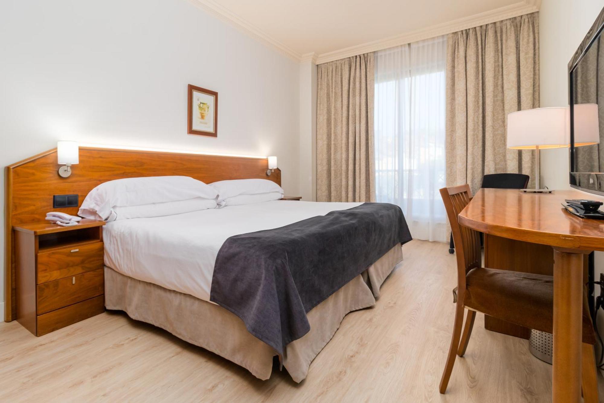 Hotel Milagros Golf Могро Экстерьер фото