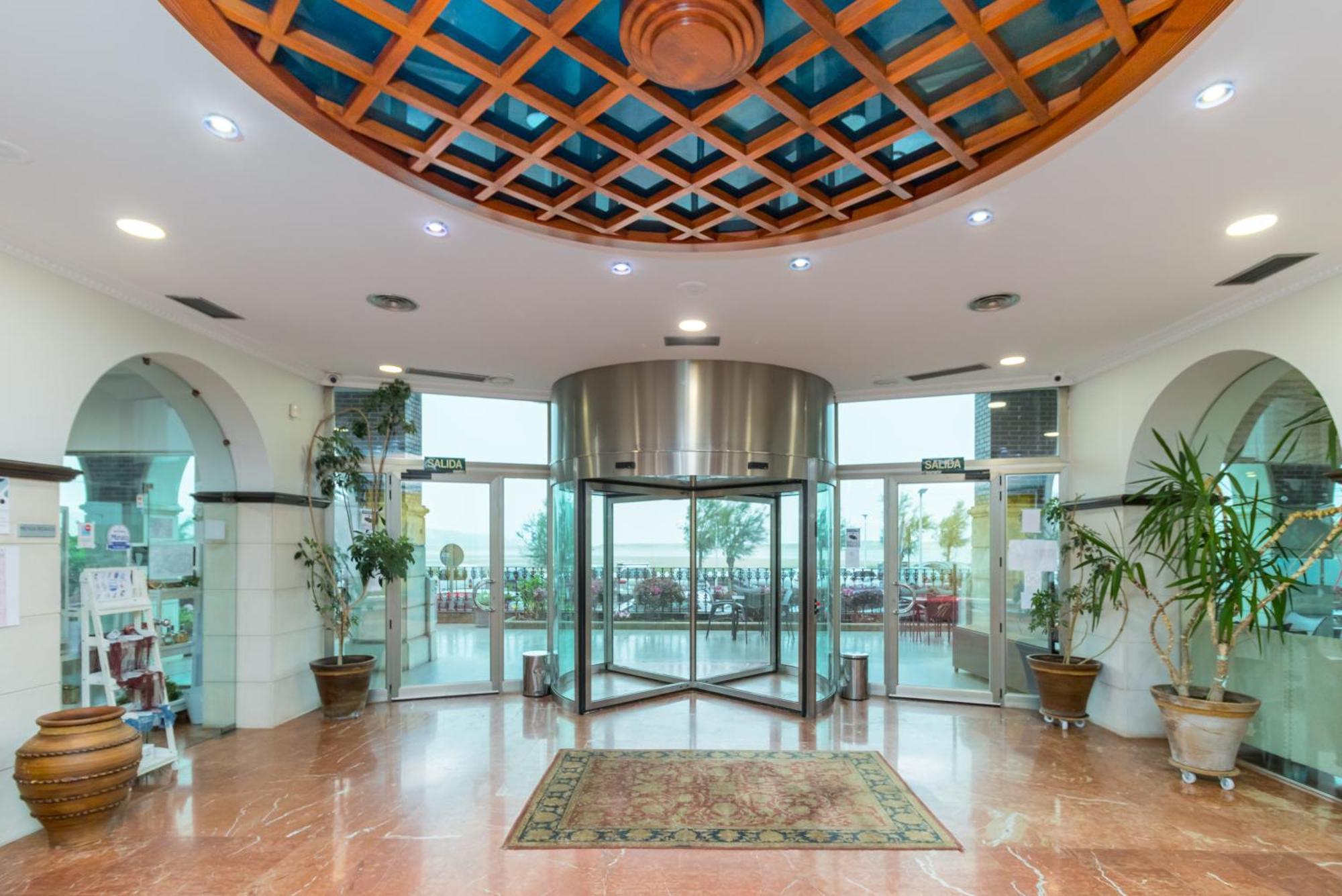 Hotel Milagros Golf Могро Экстерьер фото